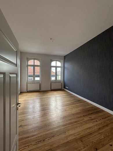 Renovierte Altbauwohnung im denkmalgeschützten Ensemble – Schlafzimmer