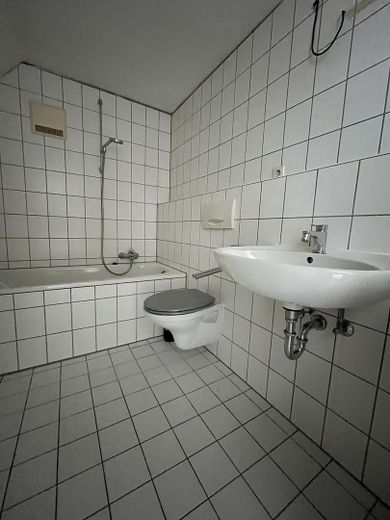 Badezimmer mit Badewanne