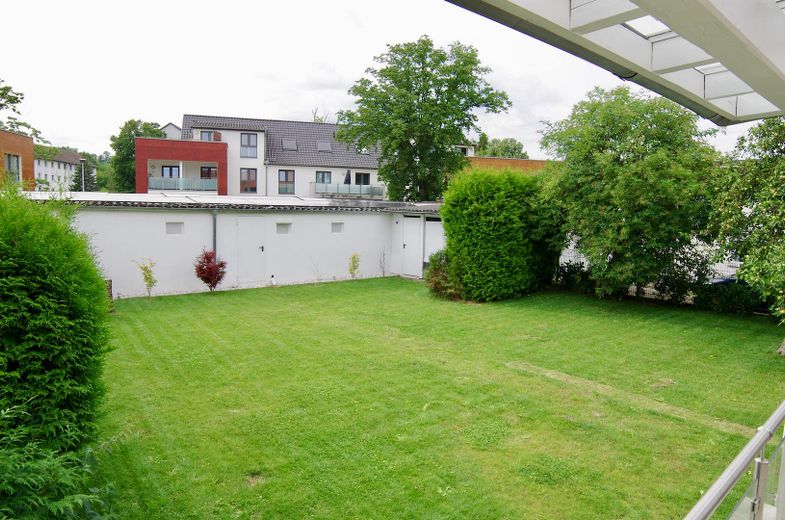 Traumhafte Doppelhaushälfte | Garten | Wallbox | klimatisiertes Dachstudio | 133 m2 | Köhlerberg – Garten