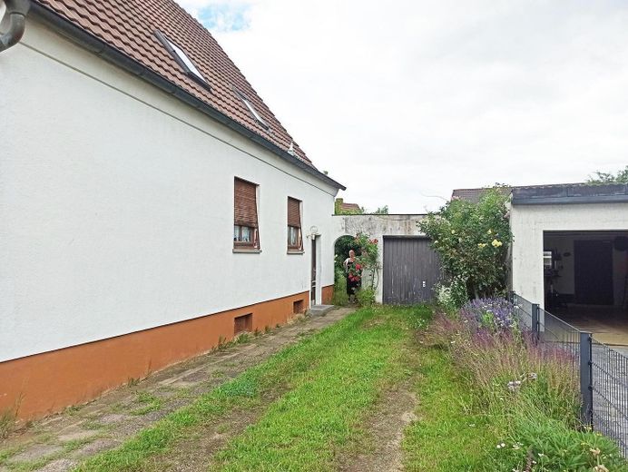 3 Einfahrt 