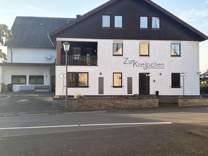 Projektentwicklung „Laufelder Hof“ - Chancenreiche Investitionspartnerschaft – Front 2