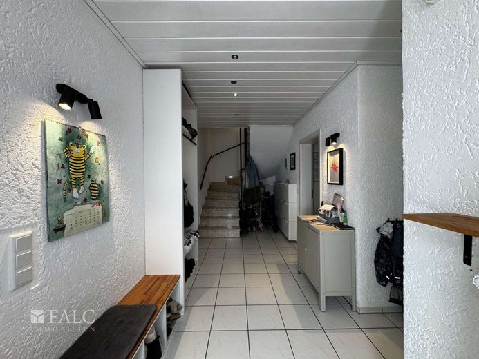 Appelhülsen - 5 Zimmer Doppelhaushälfte mit Garten und Carport – Flur
