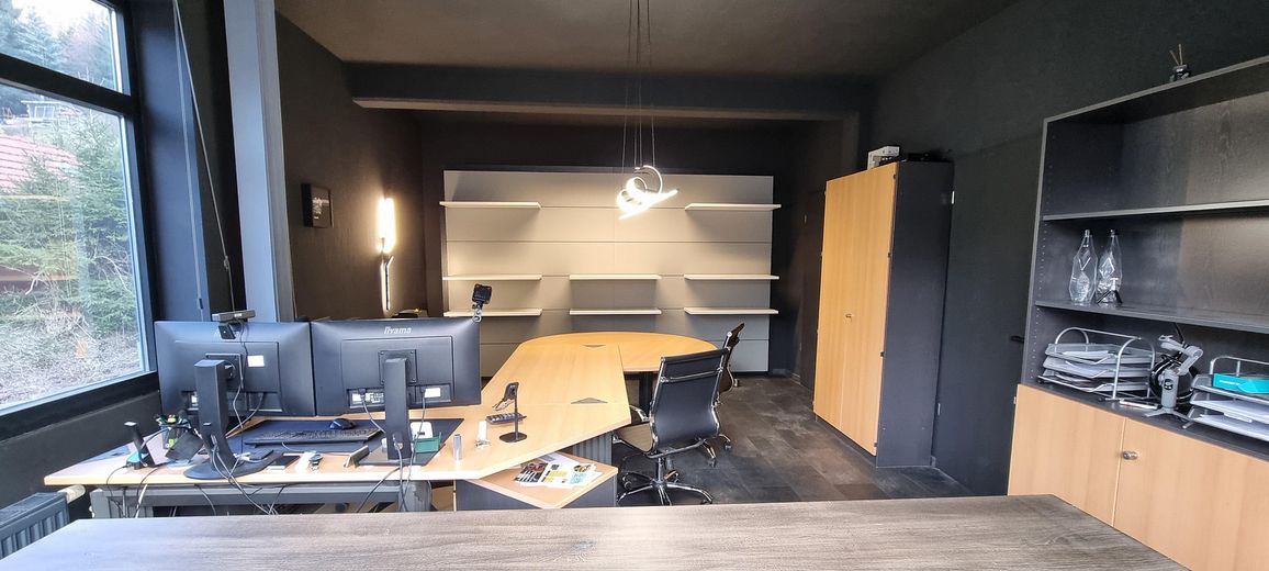 Industrie-/Logistikstandort mit Büro- und Sozialflächen| 6.000 € Kalt| 3,83 €/m² | 3D-Scan – OG Büro 1 Chef