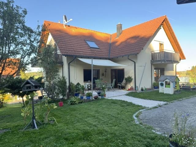 Wohnen am Rande des Naturschutzgebiets - ein Traum für Kinder und die ganze Familie – Ansicht Süd-Südwest