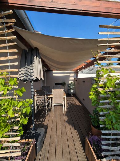 Modernisierte Doppelhaushälfte mit Sonnenterrasse – provisionsfrei – Terrasse