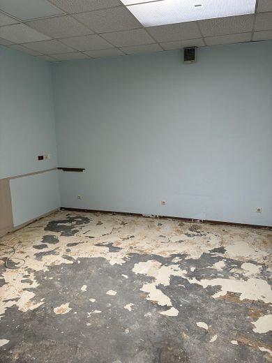 Vermietung: Großzügige Praxis- oder Bürofläche mit Entwicklungspotenzial im Herzen von Bad Kreuznach – फोटो 22