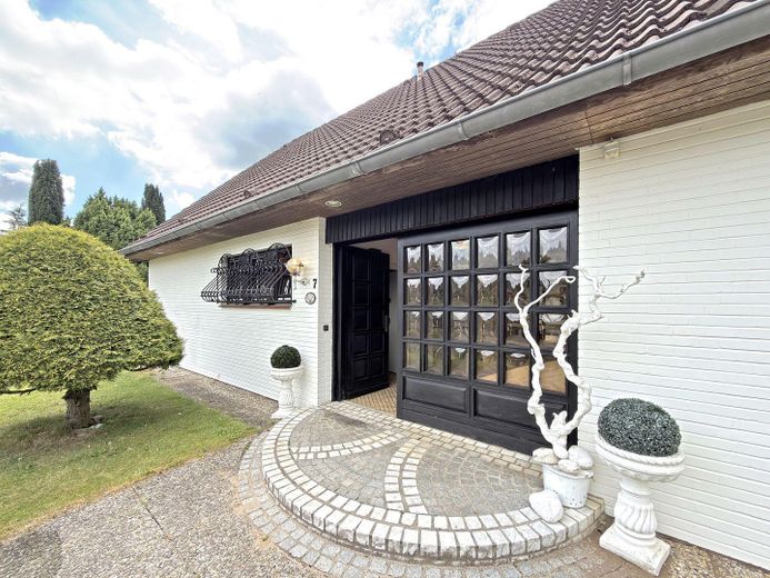 Haus im Grünen – Außenansicht Eingang