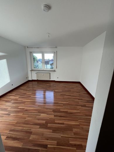 Blick ins Zimmer aus der Küche