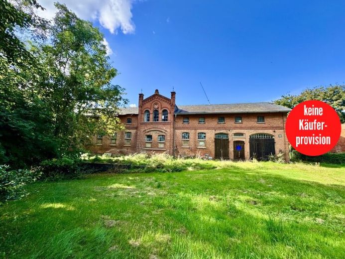 HORN IMMOBILIEN Monumentale woning met historische paardenstal, Breesen bij Neubrandenburg – Foto 1