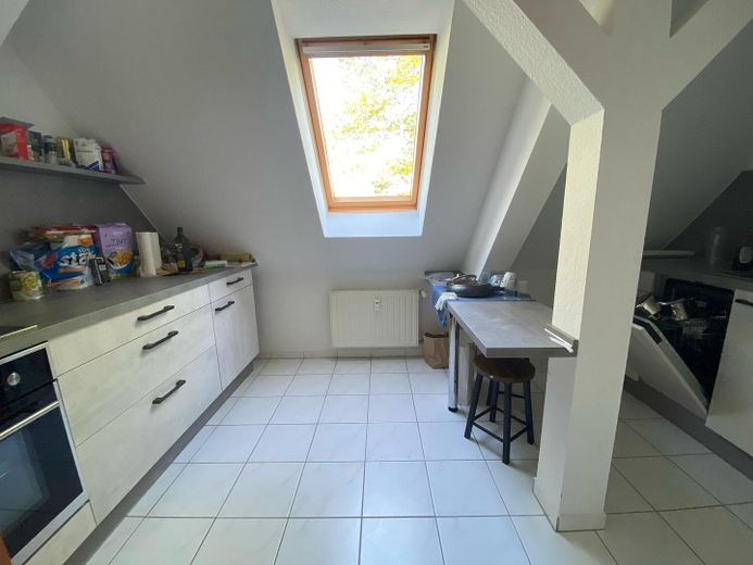 Renovierte Dachgeschosswohnung in ruhiger Lage – Foto 5