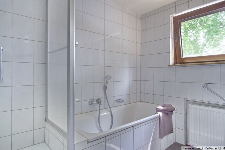 Schön möblierte und sehr helle 3-Zimmerwohnung in Mönchengladbach, Nähe Bunter Garten – 21f8968ef32e2a2bfe8017fca39b7cc02ca2c928.jpg