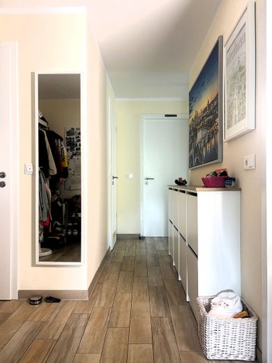 Für alle Lebensphasen: Moderne, barrierefreie EG-Wohnung mit Garten am Stadtpark Dietzenbach – Flur