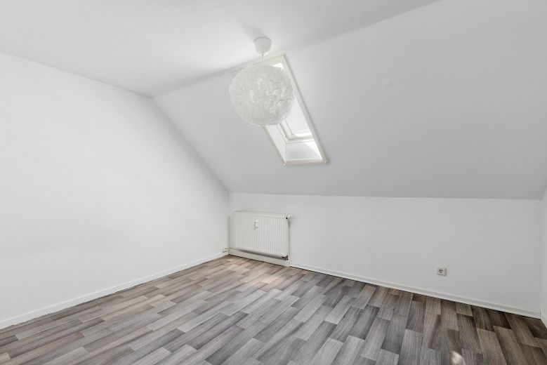 Appartamento ben tenuto di 2 locali con cucina componibile in posizione centrale a Idstein – Foto 13