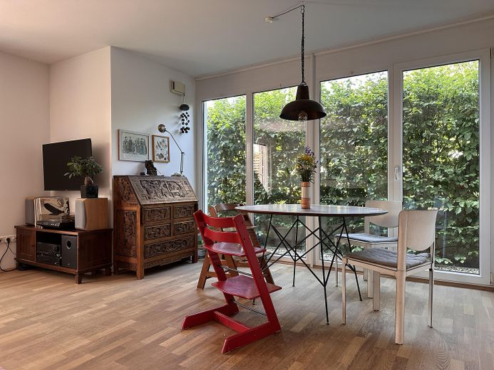 Wohnzimmer mit Essbereich