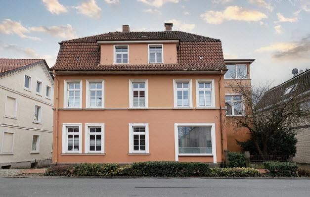118 м² для затишку: світла квартира на 4–5 кімнат із зимовим садом і власним садом у Мелле – Außen