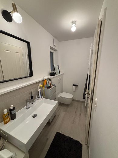 Exklusive 4-Zimmer-Wohnung in München-Obermenzing – Bad