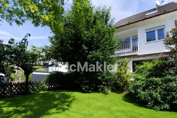 Viel Raum für Ihre Ideen: Doppelhaushälfte mit Garten in Hofheim am Taunus