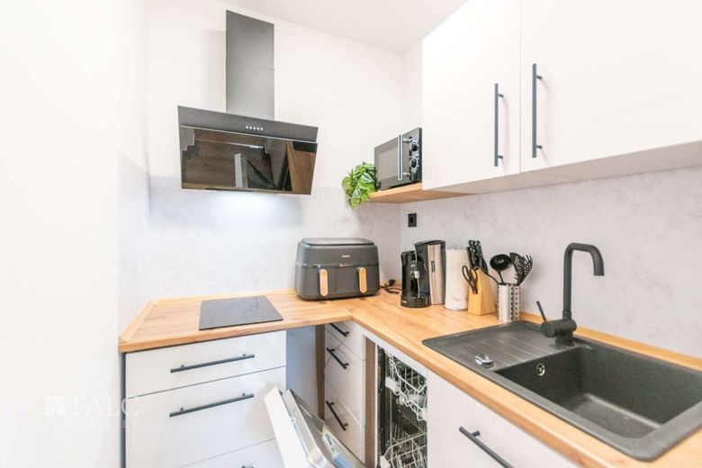 Stilvolles, möbliertes Apartment zur Langzeitmiete – Kuche