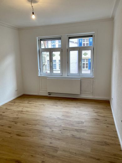 Stilvoll sanierte 2-Zimmer-Wohnung in Stuttgart-Süd (nähe Marienplatz) zur Miete ab 01.08.26 – Schlafzimmer 1