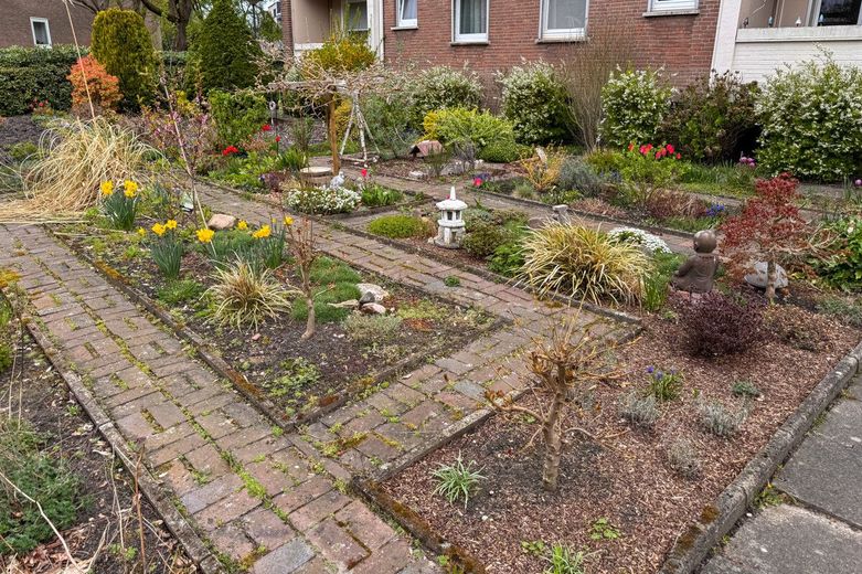 Endlich Raum für alle: 130m² Maisonette mit 4 Schlafzimmern &amp; zwei Garagen in Lüssum-Bockhorn – Garten