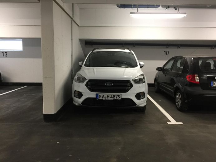 Tiefgaragenstellplatz