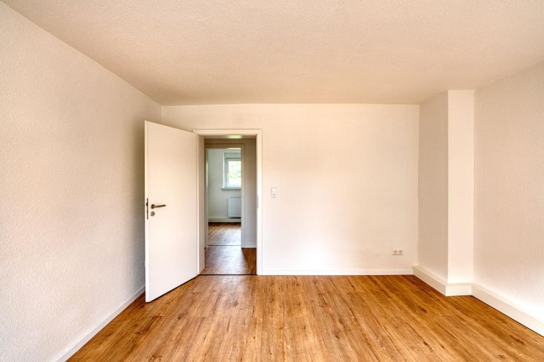 Wohnzimmer - Richtung Flur