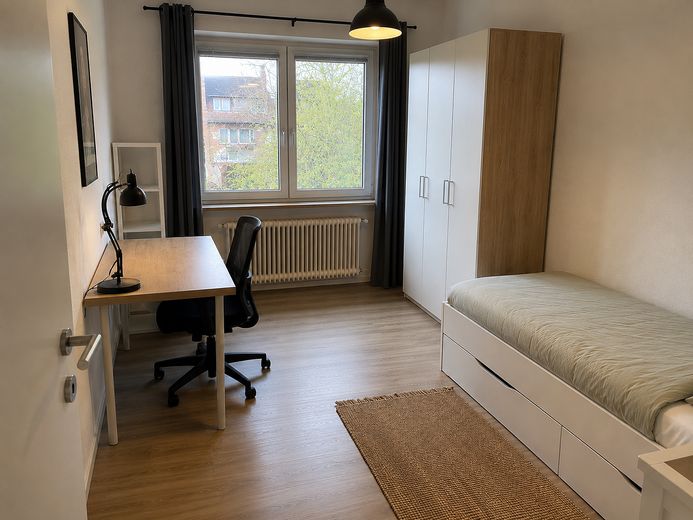 17 m² in sanierter 3er-WG | Göttingen-Geismar | für Studierende & Berufstätige – Zimmer
