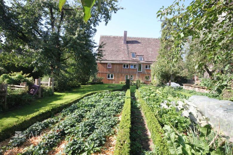 Fachwerkhaus mit Charme – Garten