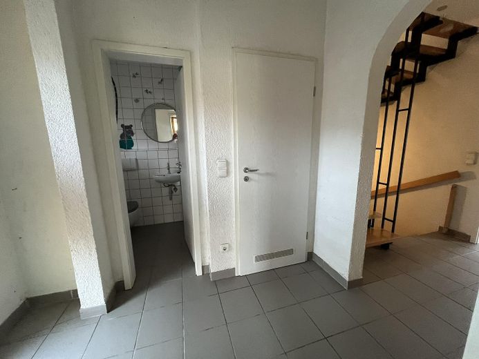 Maison jumelée adaptée aux familles avec jardin, sauna, studio et sous-sol à Stegaurach – Photo 14