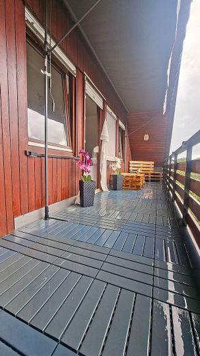 Two-family house – quiet and central with a garden paradise – OG Loggia