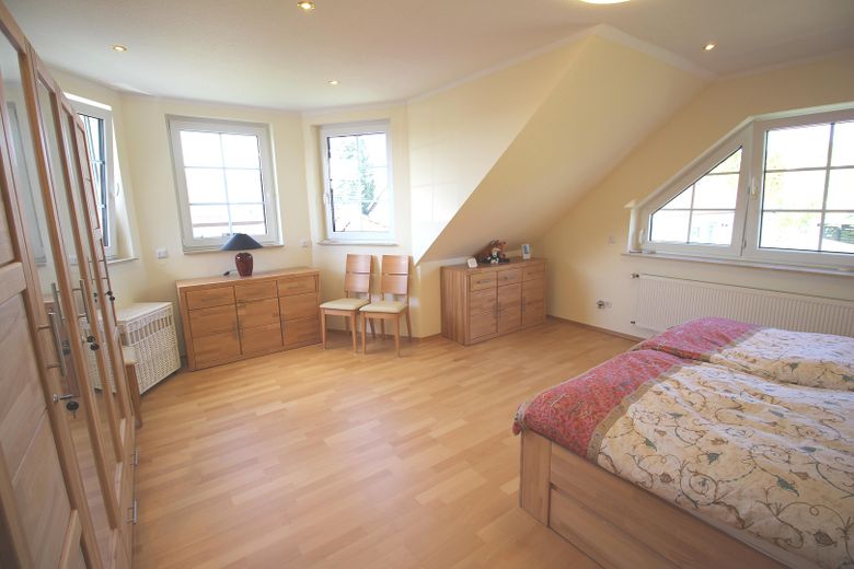 Schlafzimmer OG