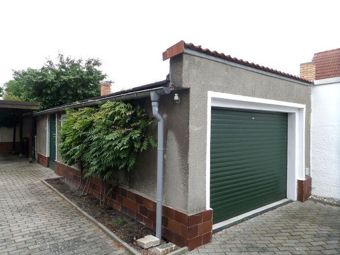 Doppelgarage hintereinander