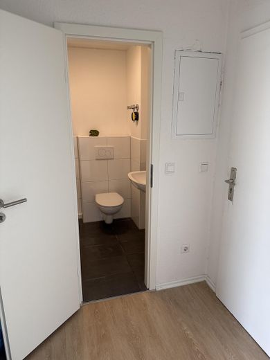 Exklusive 2-Zimmer-Wohnung mit großer Terrasse – komplett modernisiertes Bad in Karlsruhe-Neureut – फोटो 9