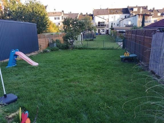 Charmantes Mehrfamilienhaus mit 3 Wohneinheiten in Konz – Garten