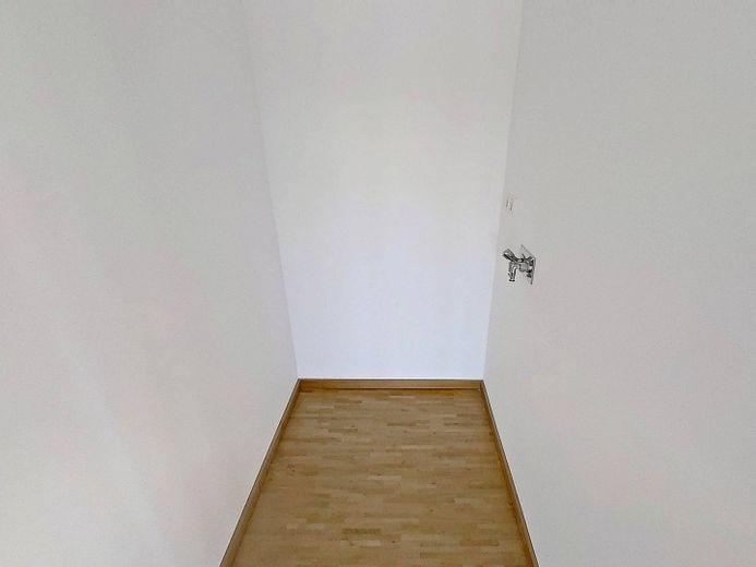 PRIMER USO: Luminoso piso de 2 habitaciones con COCINA INTEGRADA y BALCÓN – Hauswirtschaftsraum