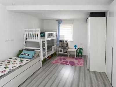 FAMILIAR, MODERNIZADA EN UNA ZONA CON BUENA CONEXIÓN – 1783350485_b2af3bb.jpg