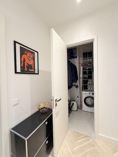 Entrée und Hauswirtschaftsraum