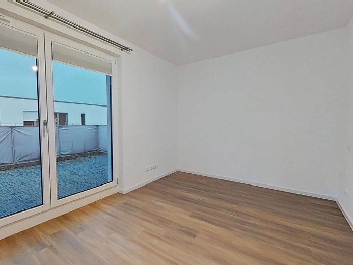 **AİLE BONUSU - Taşının ve hediyeler kazanın** Çatı teraslı ve hazır mutfaklı geniş 4 odalı yeni daire – Ansicht I: Schlafzimmer I