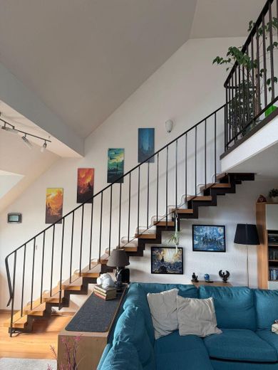 Maisonette di 5,5 locali con ampio soppalco, terrazza sul tetto e vista panoramica su Wülfrath - senza commissioni – Treppe zur Empore