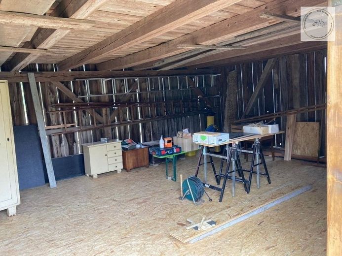 Reserviert - 1 Familienhaus mit Potenzial und sehr großem ,über 2000 qm, Garten – Bild 9
