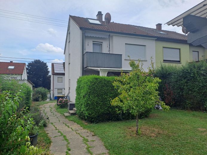 Familienfreundliche Doppelhaushalte in Unterensingen – Foto 1