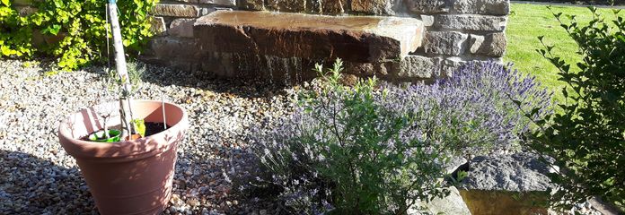 Brunnen an der Terrasse