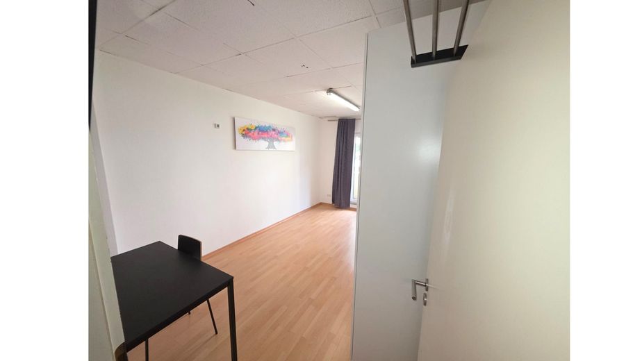 Zimmer links