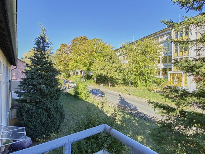 Kernsanierte, exklusive 3-Zimmer-Wohnung in Wiesbaden – Langenbeckstraße 4 – Balkon