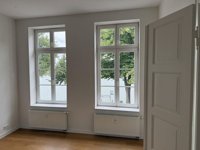 Licht, Wasser, Altbau – Traumwohnung in Schwerins Bestlage am Pfaffenteich – Foto 11