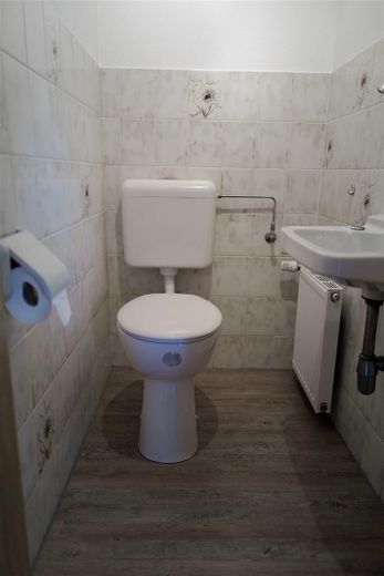 Gäste WC OG