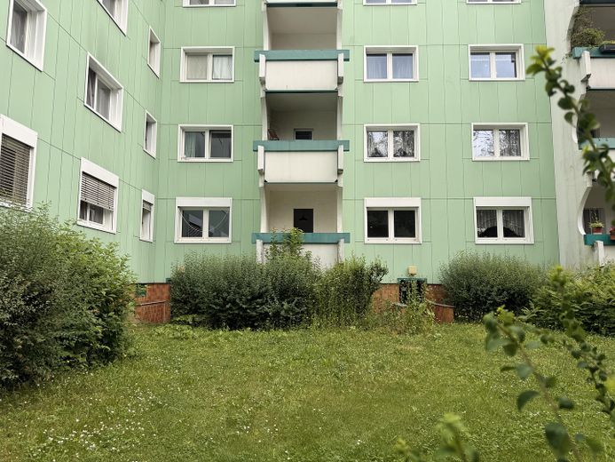 Appartamento di 2 locali al piano rialzato in Lichtenberg urbano – Außenansicht