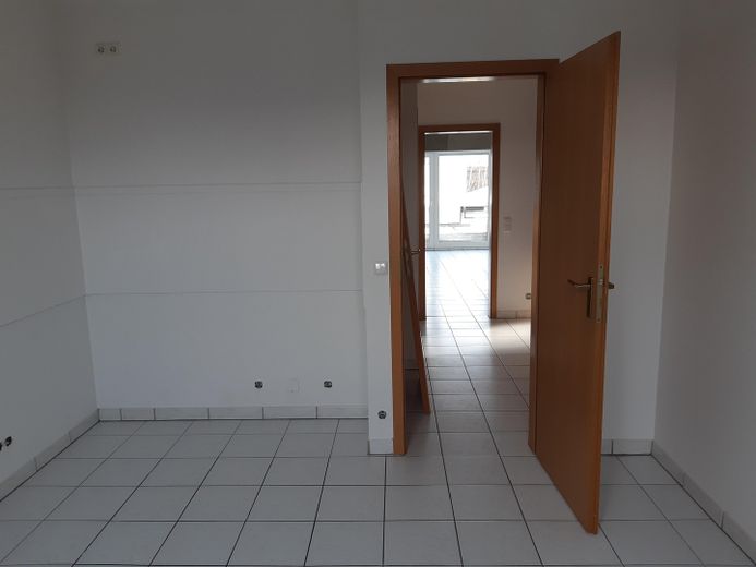 H`rath-Straß,mod.Komf.-Mais-Whg.ruhig, Südbalkon, 2.OG – Küche