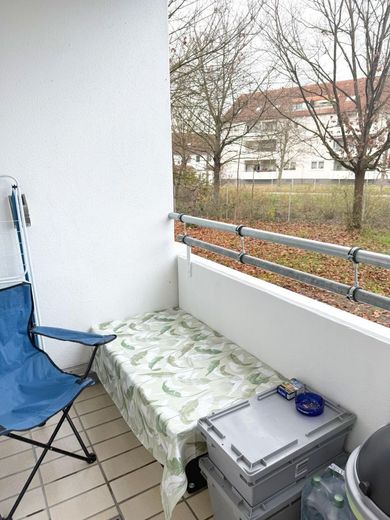 1 Zimmer Apartment mit Balkon zentral in Rheinau See – Balkon