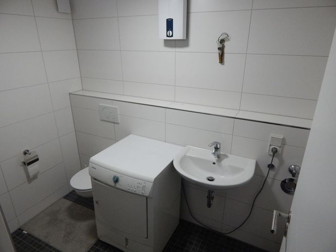 **Einziehen &amp; wohlfühlen - Ihre neue 2-Zimmer-Wohnung in Opladen** – Badezimmer